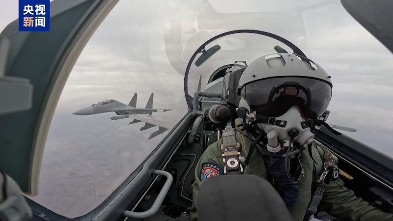 视频丨强强对抗→强强联手 东部战区多兵种“聚合”练兵 新闻 视频丨强强对抗→强强联手 东部战区多兵种“聚合”练兵 新闻