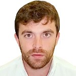  知名转会记者罗马诺，意外卷入沙特宣传风波；公关压力骤增，聘请律师应对。 体育新闻