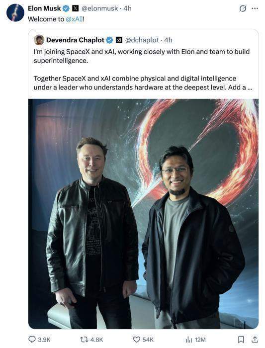 xAI核心力量锐减,马斯克承认早期失误;合并后重组加速,新人加入注入活力。 IT技术