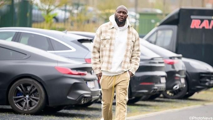 比利时足协发布公告;卢卡库决定专注个人训练;暂不随队出征美国友谊赛。 体育新闻