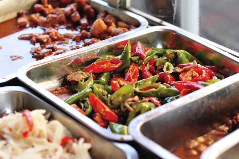  【生存博弈】生活成本与幸福感的逻辑闭环：郑州样本的实证分析 股票财经