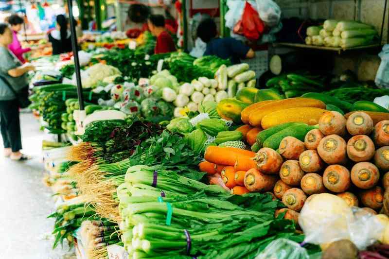  【生存博弈】生活成本与幸福感的逻辑闭环：郑州样本的实证分析 股票财经