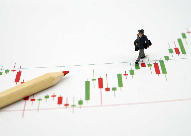  黄金的货币属性消亡史：从避险天堂到商品化的价值重估 股票财经